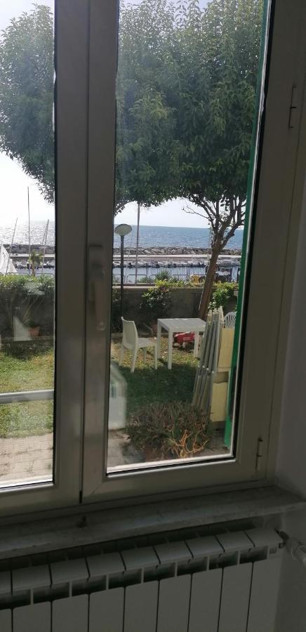 Maison De Revel Civitavecchia Exteriör bild